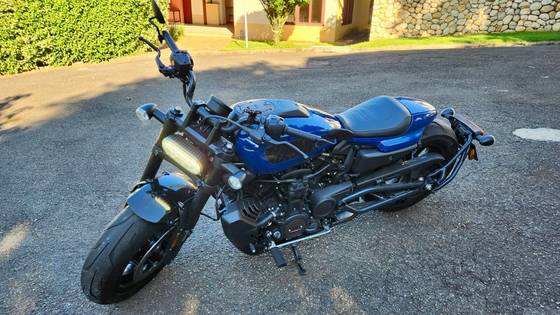 HARLEY-DAVIDSON SPORTSTER S 